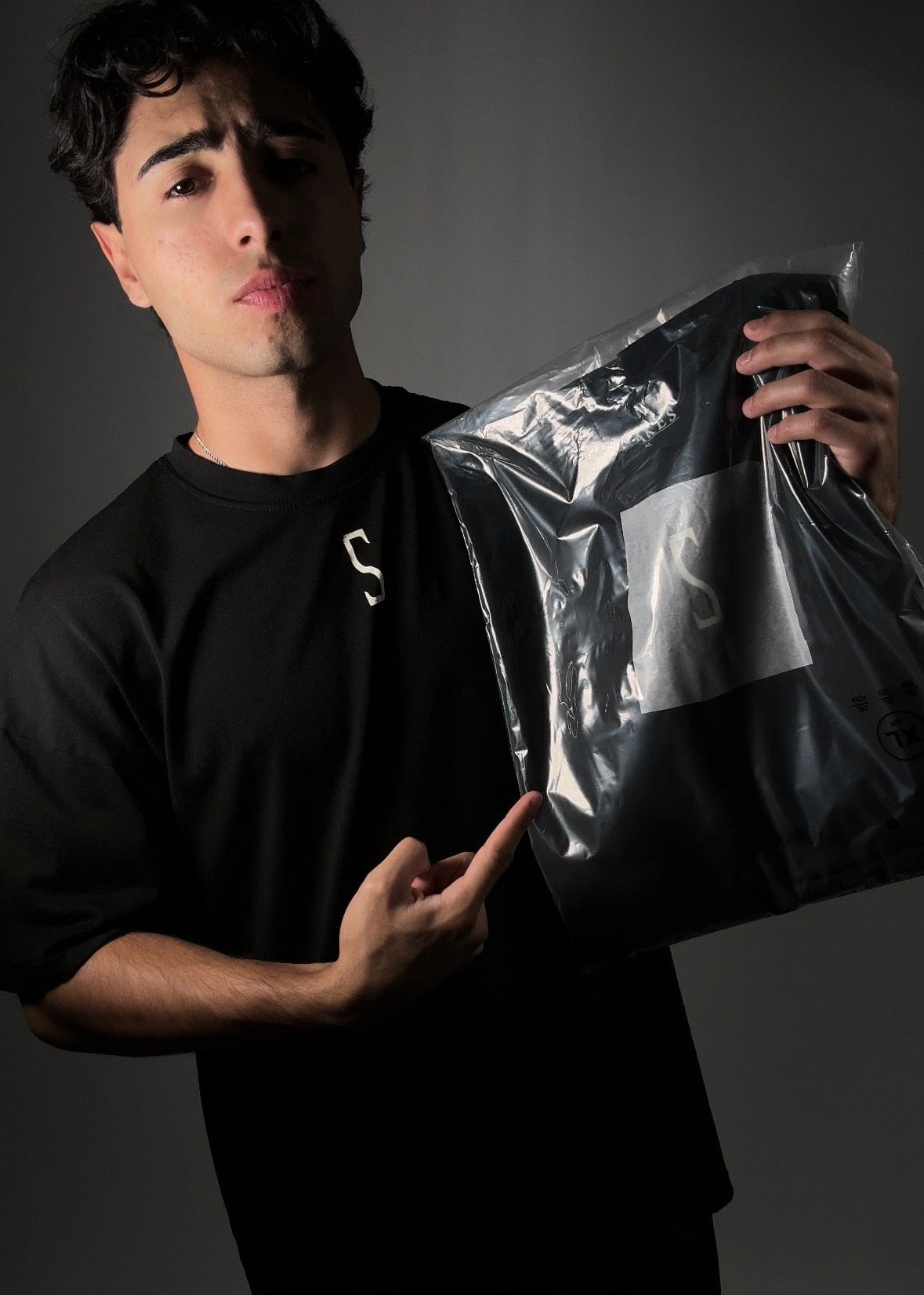 DROP 3 - S N A K E S Black Premium Bamboo